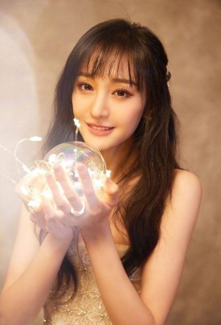 郑爽被债主上门追债 拥1.5亿身家却拒不还钱