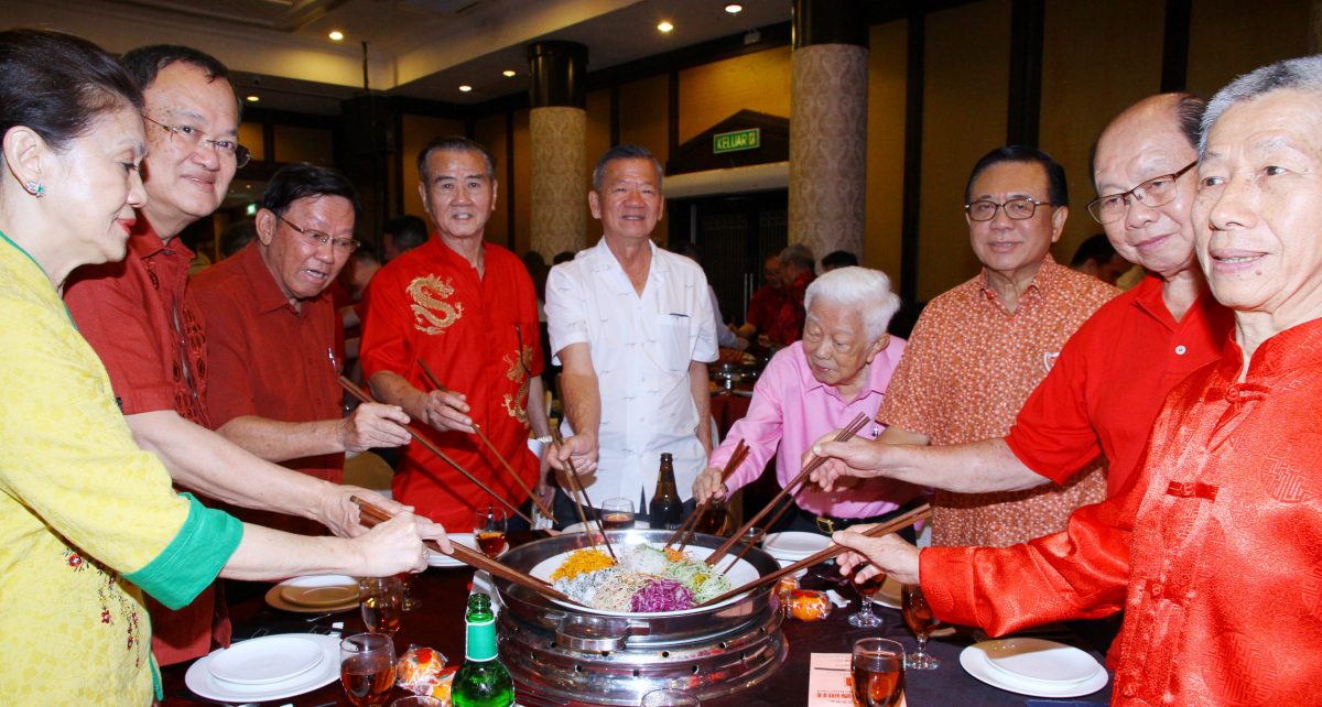 钢材五金商会团拜 黄明强盼马币汇率稳定