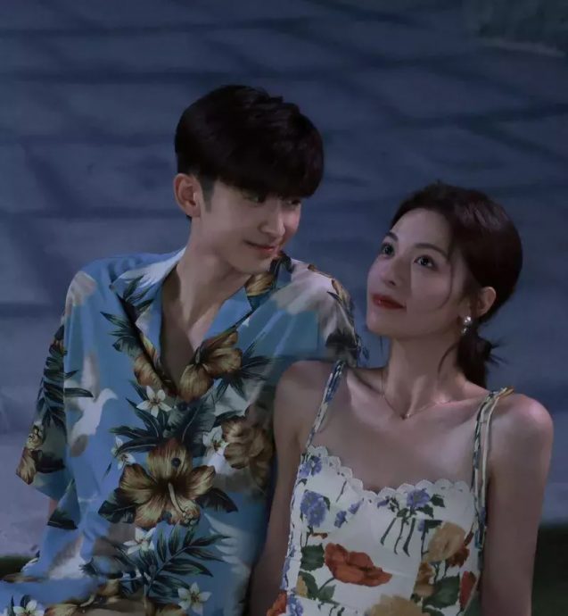 锺楚曦情人节认爱侯雯元 全网心疼张云龙