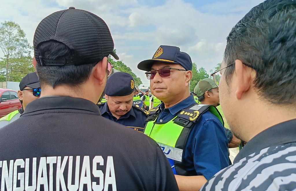 陆交局新春特别行动 14长巴司机尿检呈阳