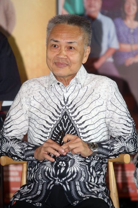 陈俐杏拍《雨城》“买一送一” 许亮宇惊喜客串演出“男友”