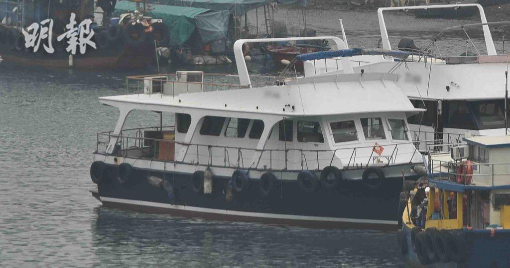 随佛教组织出海放生 女子船上跌倒身亡