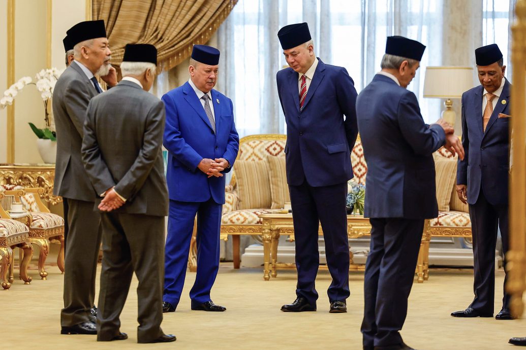 雪苏丹主持第265次统治者会议