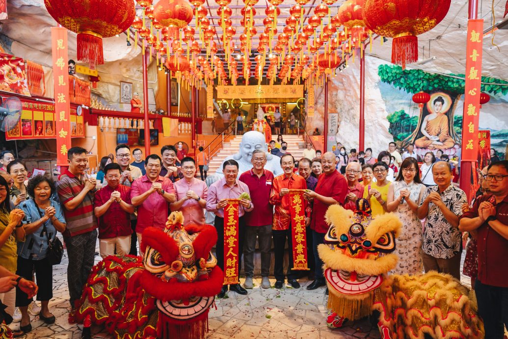 霹观音洞龙飞凤舞庆元宵 23至25一连三天引爆