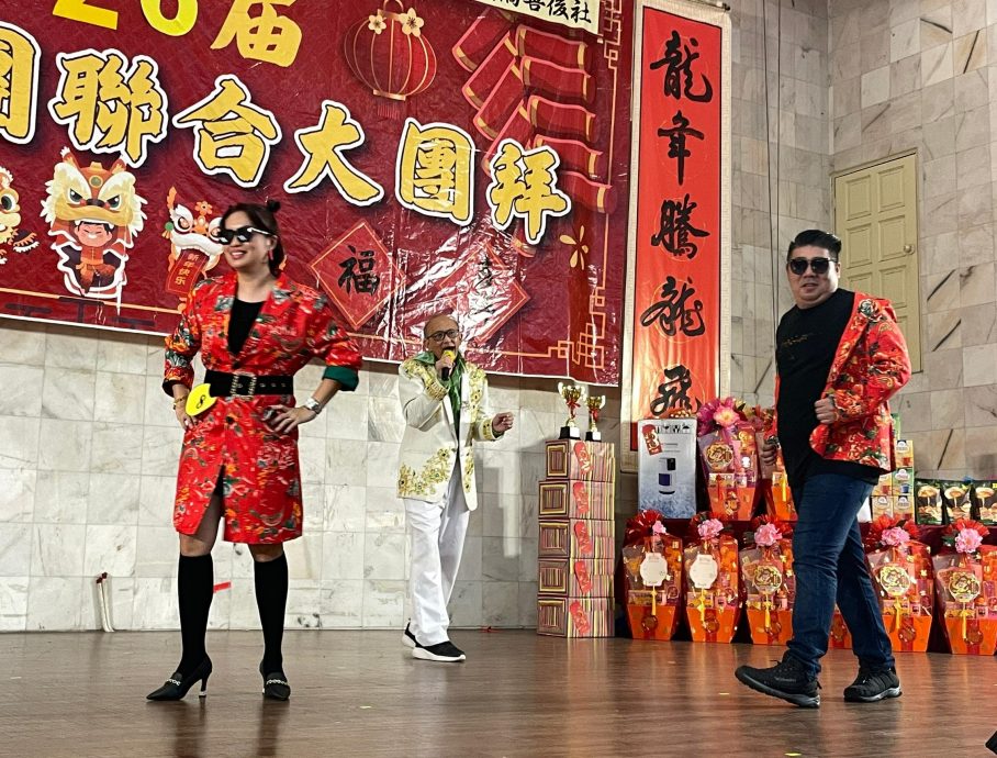 霹／第26届海南乡团大团拜 中国风服装风采舞台秀最吸晴