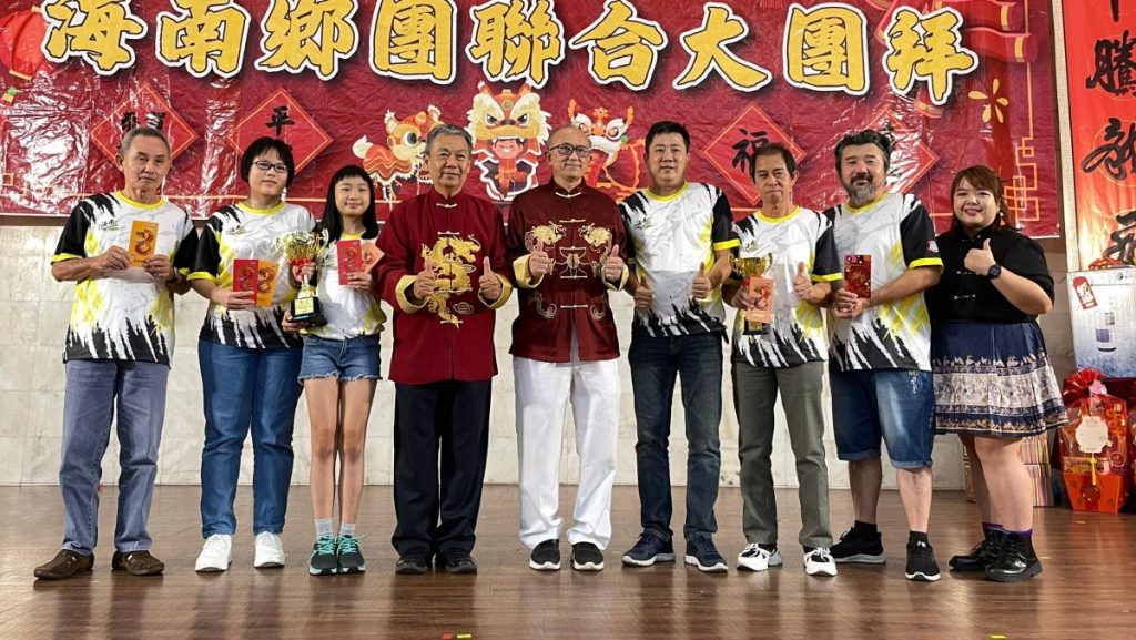 霹／第26届海南乡团大团拜 中国风服装风采舞台秀最吸晴