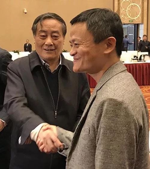 马云发挽联悼念宗庆后:人生搏击四十不晚,开拓者精神……