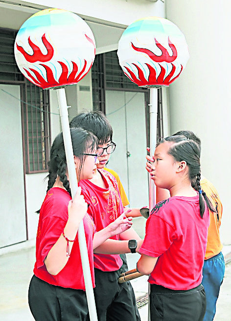 新年专题：班A舞龙队