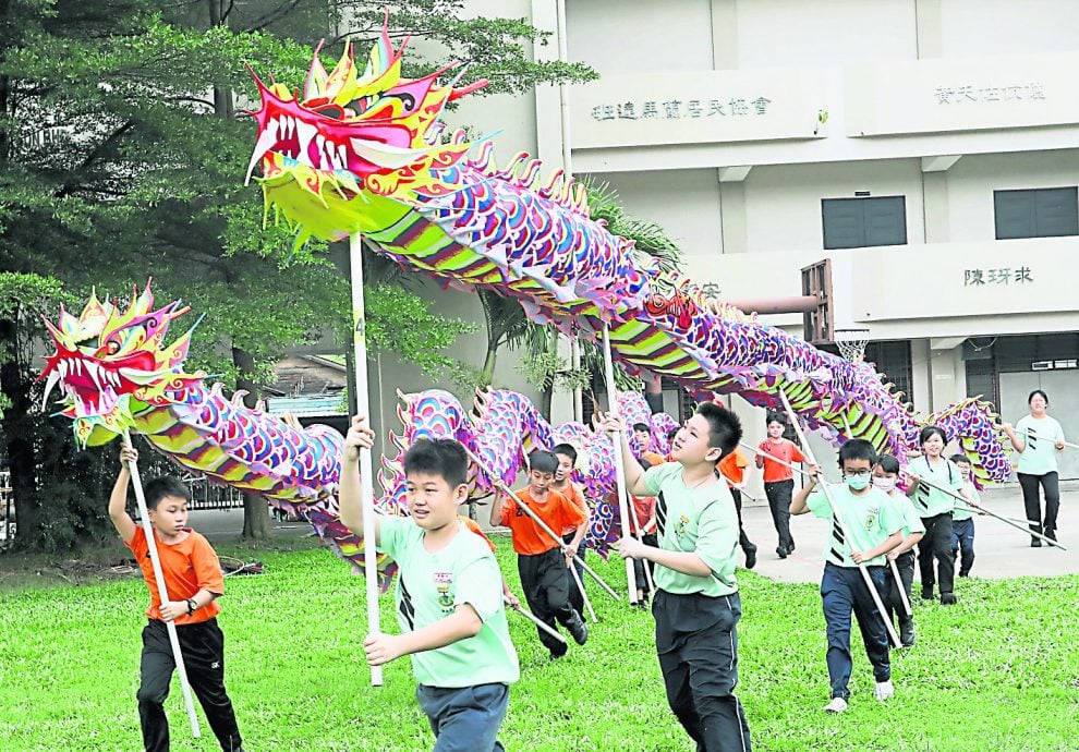 新年专题:班A舞龙队