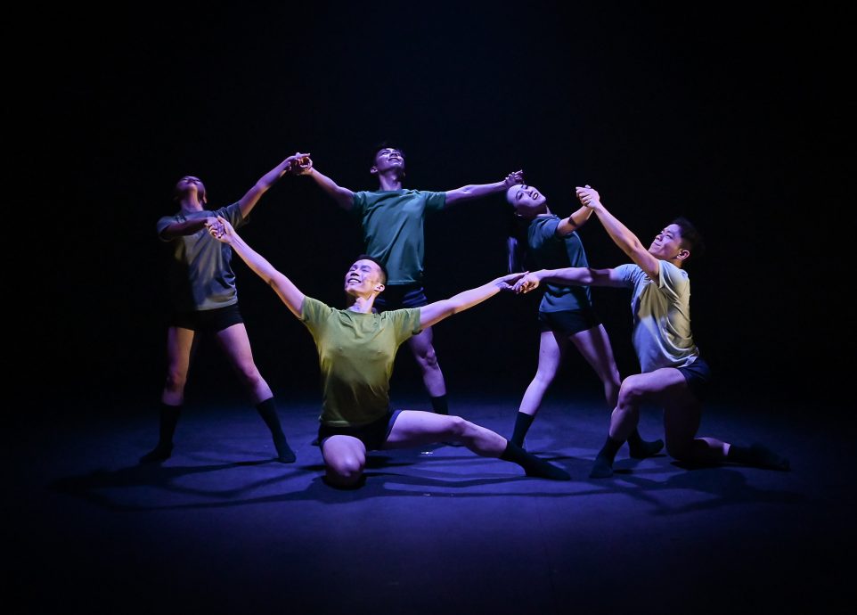 (16日见报)大都会/社区精彩主文/春雷动