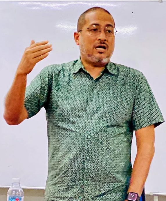 赛夫哈兹兹:团结政府稳定。