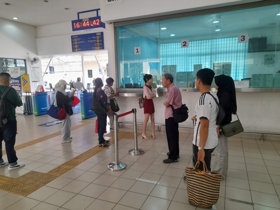 ETS列车换月台没事先通知:KTM联系受影响乘客 或补免费车票