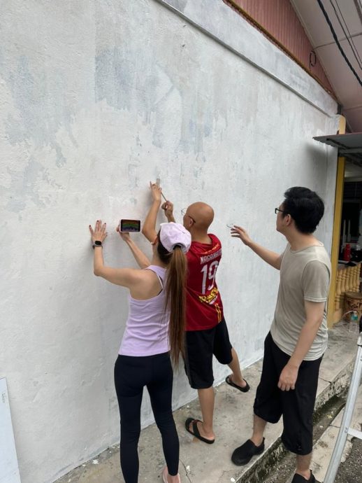 年轻人为原住民小学献力