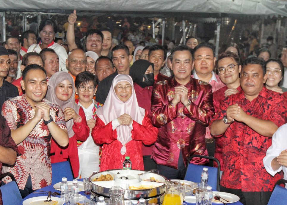 （副文）大都会/旺阿兹莎出席选区新春团拜活动 /  5图  