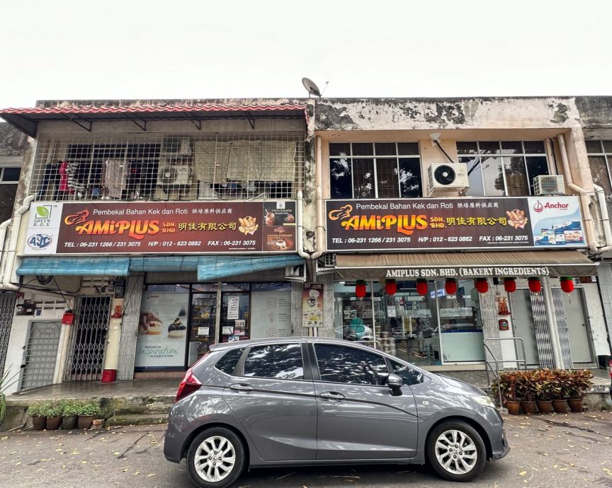 (古城封面主文)民众谨慎消费影响烘焙店生意额 黄梨馅饼缺货及价格调涨