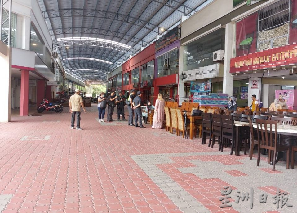 (古城封面主文)贸消局到家具店及窗帘店取缔 7家被开出罚单