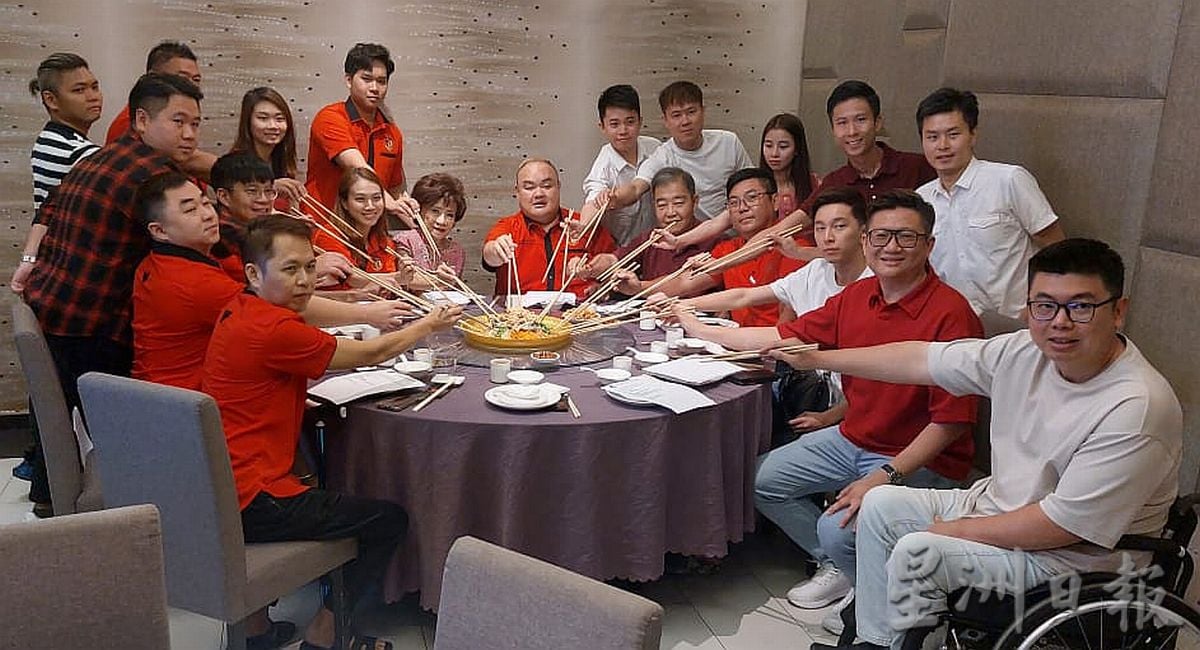 (古城第六版主文)陈为宝蝉联陈氏宗祠青年团团长