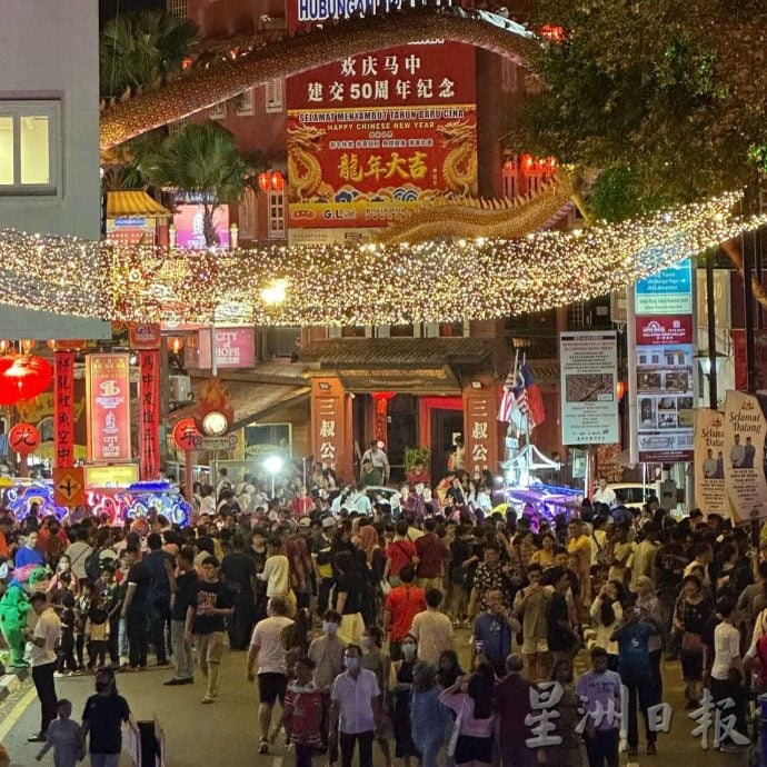 (古城第四版主文)大年初二红屋区有超过1万人到访