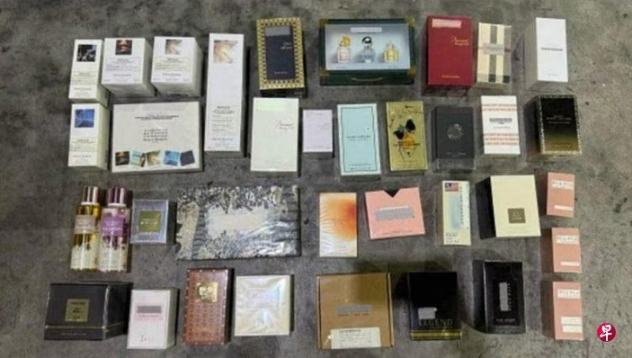 (已签发)柔:狮城二三事:55岁男子涉网售冒牌货被捕 狮城警方起获市值711万假货