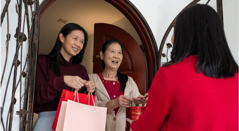 （已签发）柔：狮城二三事：年轻人拜年衣着“松散”“一身黑”引网骂