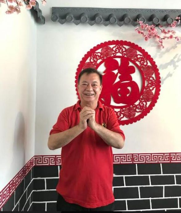 (已签发)柔:狮城二三事:结婚43年谈相处之道‘阿灿’廖伟雄:小吵添情趣 睡醒就忘记