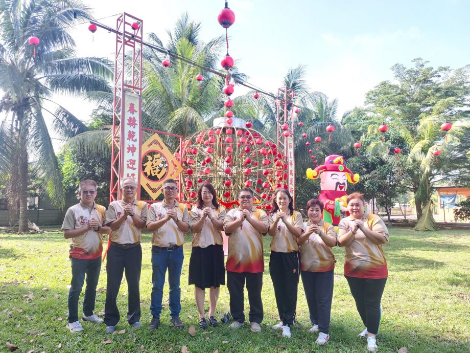 (年初六封面)柔:【新年特稿】:龙年话龙村,实里拉龙新村龙气十足