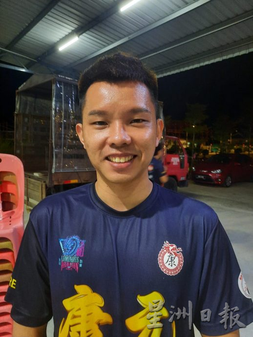 (年初四封面)柔:【新年特稿】:康元龙狮体育会168尺祥龙,讨个好意头