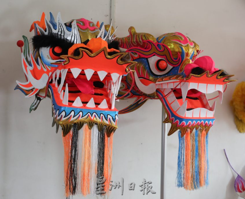 *****(年除夕封面)柔:【新年特稿】:黄勇康无师自通,“追龙少年”成长为制龙高手!