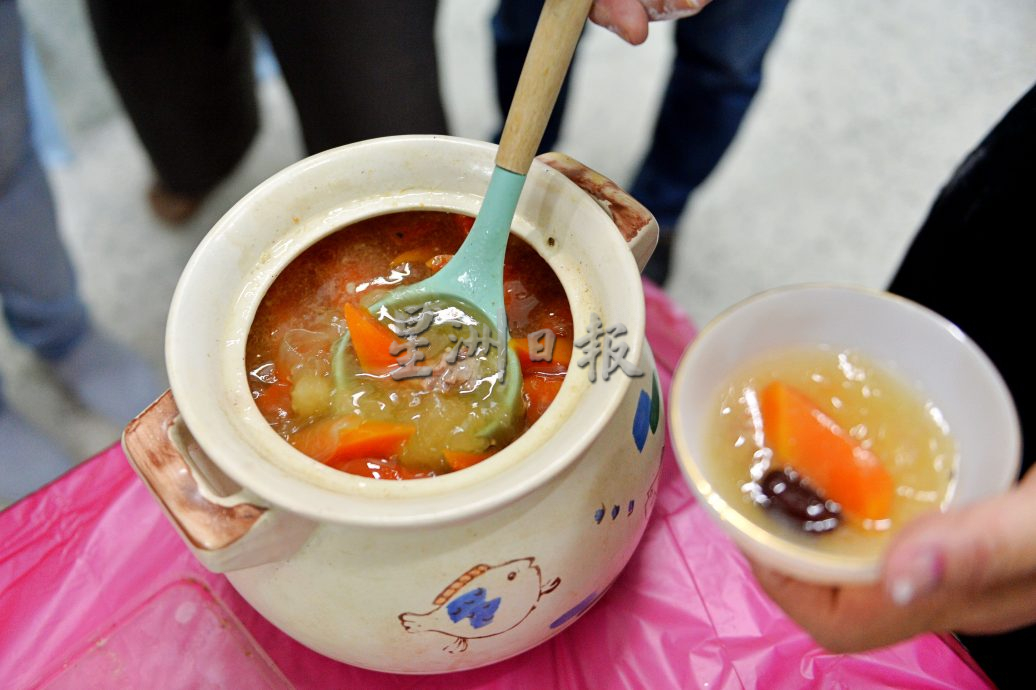 （新年备稿，可提前出）：团圆饭菜单不用愁，三道色香味年菜食谱让您轻松上手