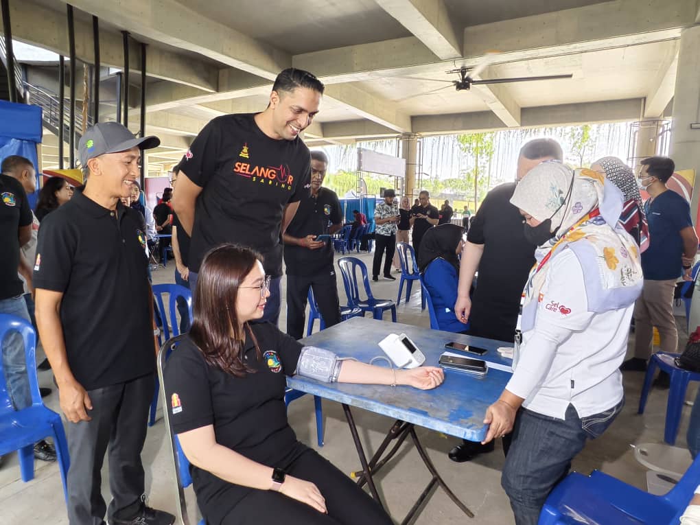 (版头)大都会/雪政府拨320万令吉办免费体检活动