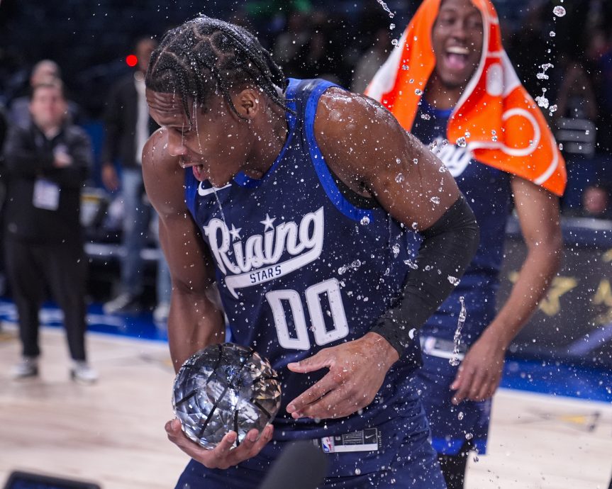 NBA全明星赛| 马图林膺MVP 罗斯队称霸新秀挑战赛