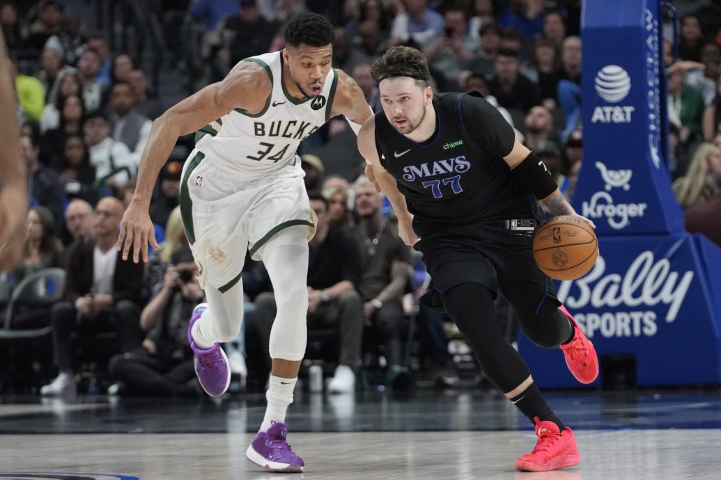 NBA|勇士加时不敌老鹰  柯里60分里程“悲”