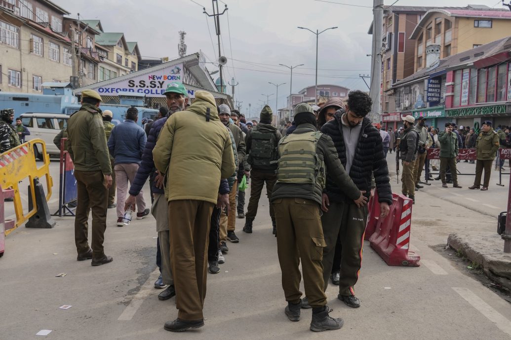 2019年取消特殊地位后 莫迪首访克什米尔拜票