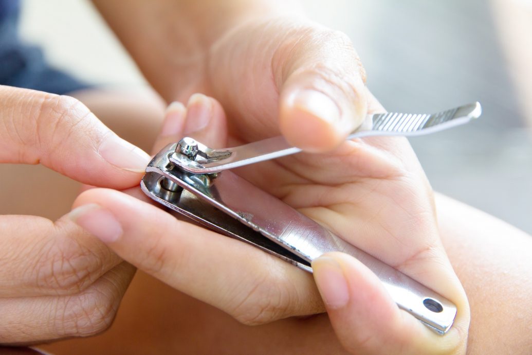 26/3城人小说——晚上不要剪指甲/爱紫人/张芷瑄 Tew Zhi Xuan/990508-01-7934/zhixuantew7934@gmail.com/01032027126332 BANK ISLAM