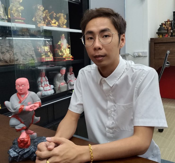 4月1日《有故事的人》神像修复师