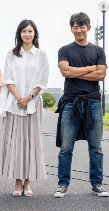 50岁松嶋菜菜子透视装惊艳 S曲线+逆天长腿全网暴动