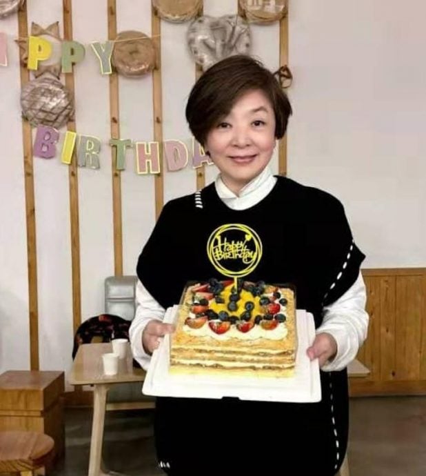 64岁陈玉莲近照曝光 逆龄生长惊艳众人