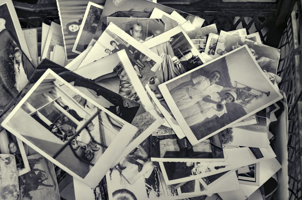 8/3城人小说——金钱与记忆的伤／歌海