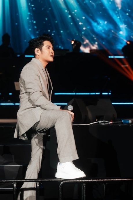 曹格二度安哥 601登云顶开唱