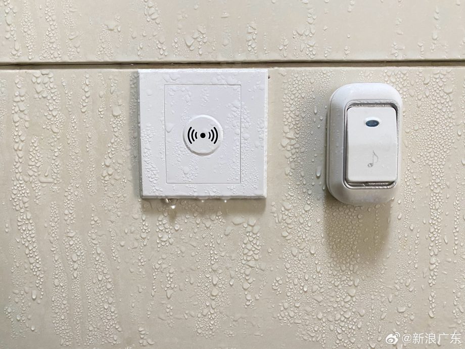 “回南天”怪象多:挥春“潮到”掉色 电子锁失灵回不了家