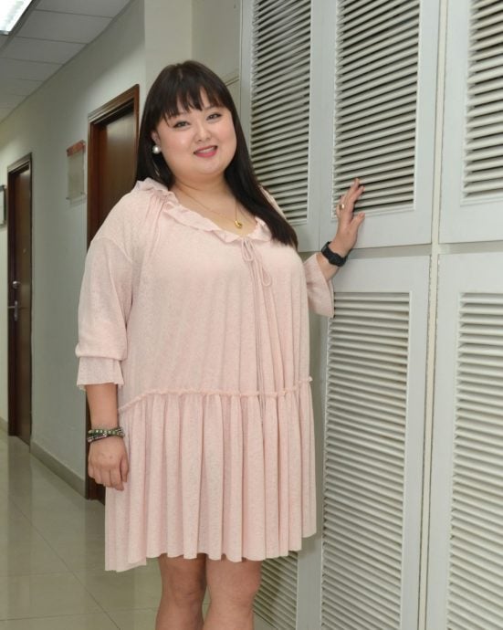 “细细粒”减肥后手臂松弛引热议 网民对比贾玲这么说