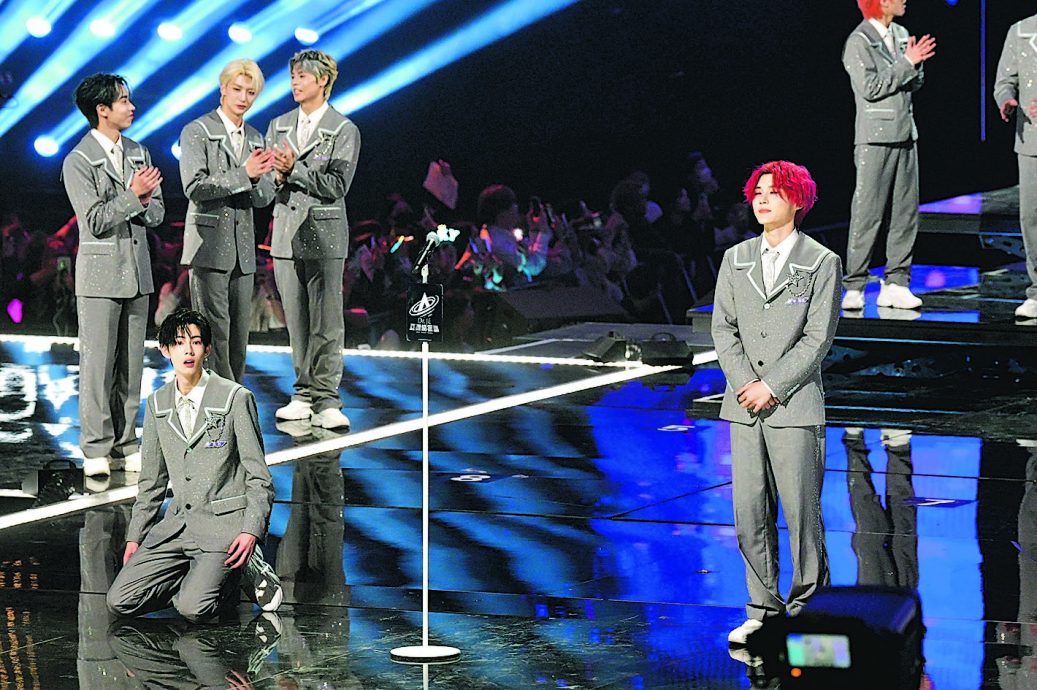 《超星团》LOONG 9出道 张镐濂爆冷淘汰