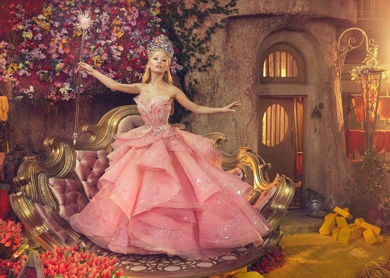 《魔法坏女巫》曝杨紫琼新造型　艾莉安娜好女巫仙气十足