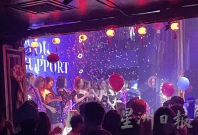 【夜店吊花场:酒客篇】我在吊花场撒钱的日子……有钱就是大爷,花钱买陪伴