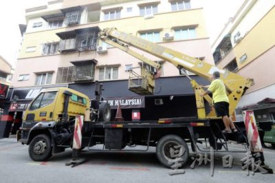 【特种车驾驶员／04】我是流动升降机驾驶员杨文强——不管是清晨或凌晨，工作在哪里，车就在那里