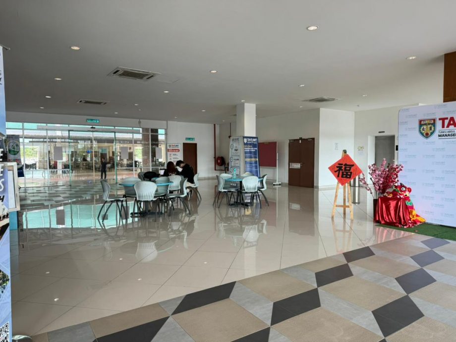 东:关丹拉曼理工大学彭州分校29日办捐血运动。