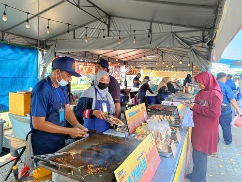 东：投诉食物卫生 扫描二维码投诉