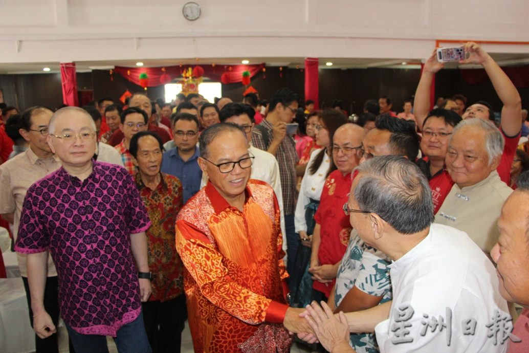 东:旺罗斯迪:反对党依靠玩弄感觉、情绪和诽谤捞取选票,国阵必须加倍关心年轻选民
