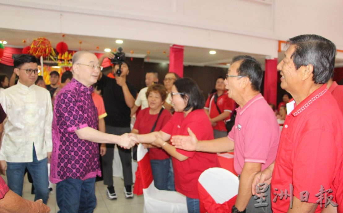 东:旺罗斯迪:反对党依靠玩弄感觉、情绪和诽谤捞取选票,国阵必须加倍关心年轻选民