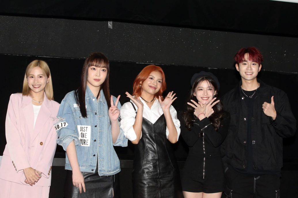 中国巡演票房差认人气不高 李佩玲没被击垮